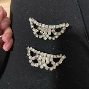 Vintage Silver tone with clear rhinestones shoe clips.